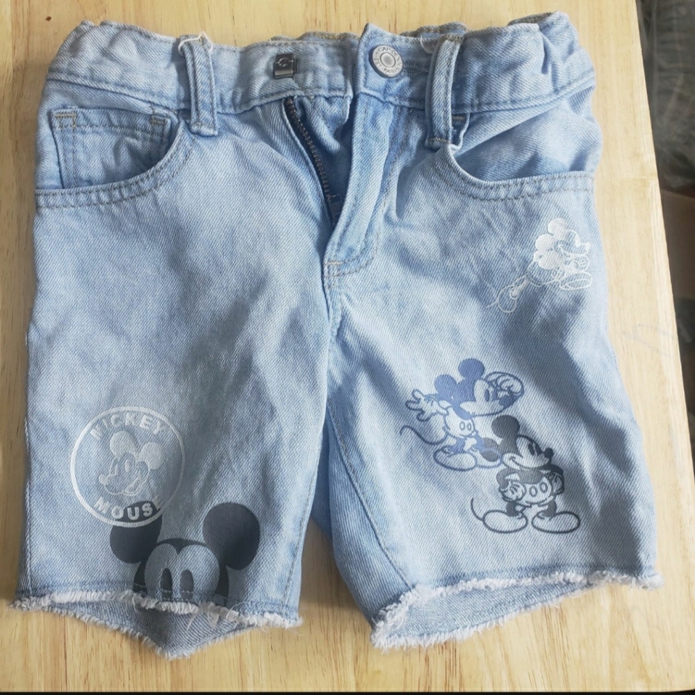 4t Mickey Mouse GAP Shorts
